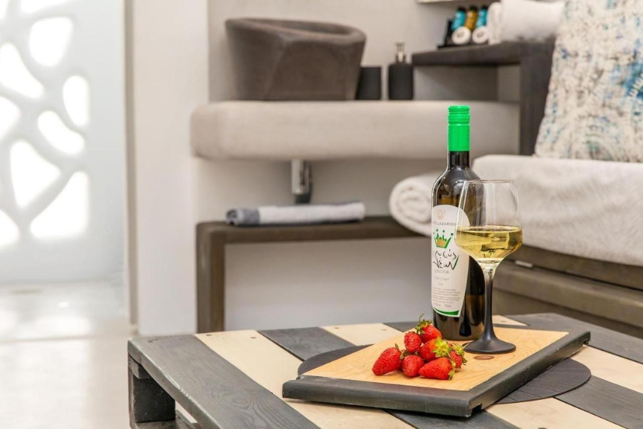 Blue Heart Luxury Suites Naxos City Экстерьер фото