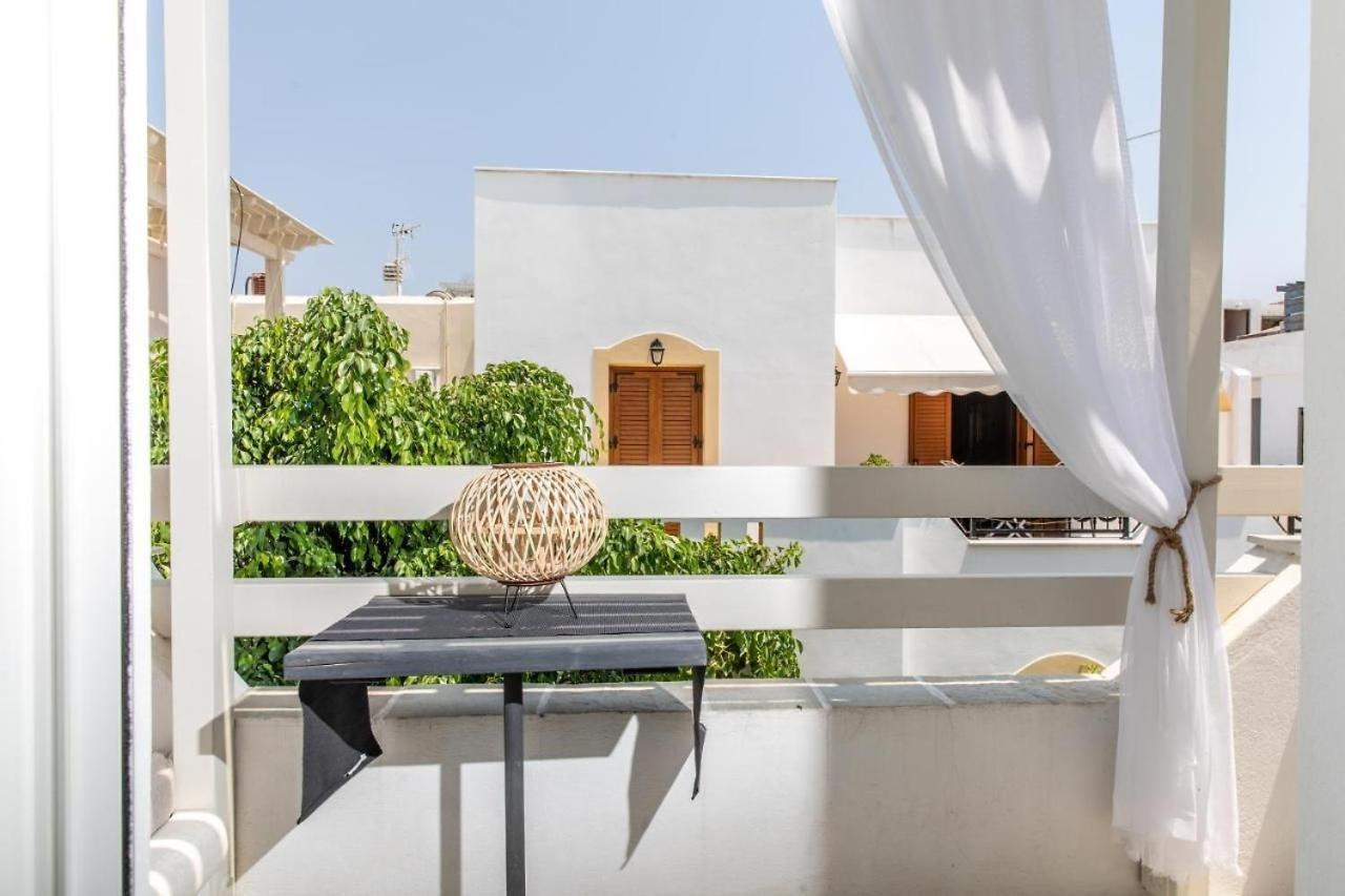 Blue Heart Luxury Suites Naxos City Экстерьер фото