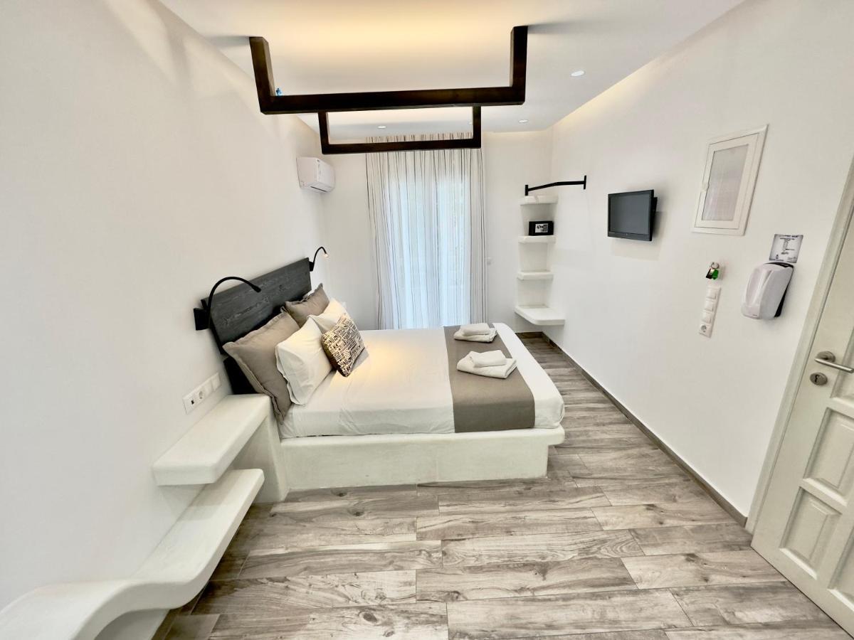 Blue Heart Luxury Suites Naxos City Экстерьер фото